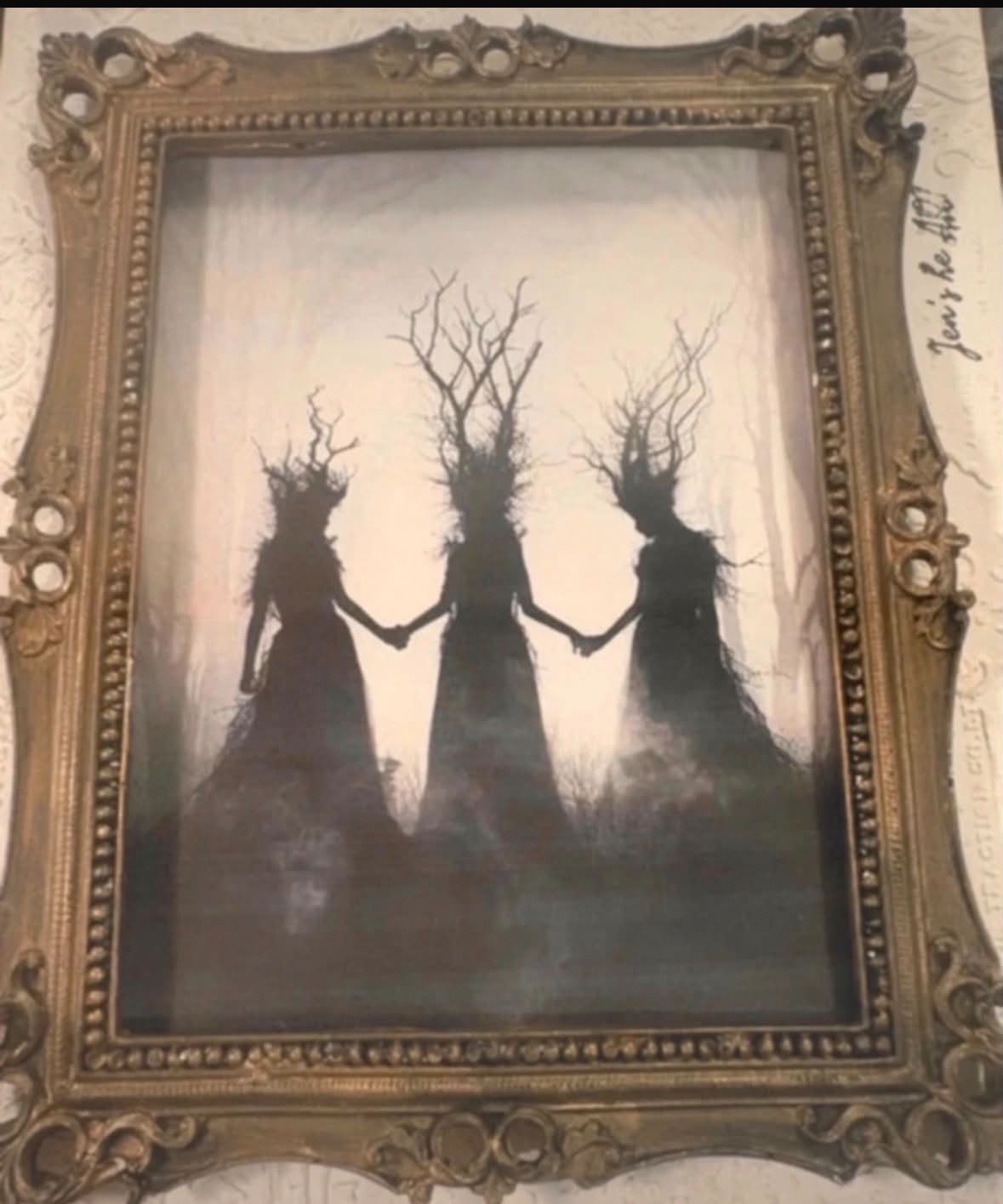 Cadre Gothique - Les Trois Esprits des Bois PL005